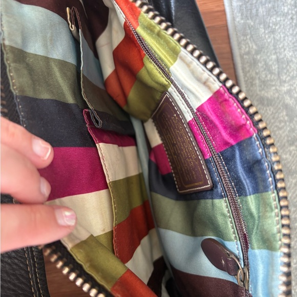 Vintage Coach Signature Brown and Black Shoulder Bag - Picture 4 of 4